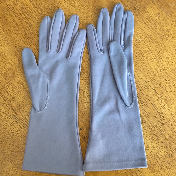Vintage Purple/Gray Dress Gloves. 100% Nylon. One size fits all. - Picture 4 of 6